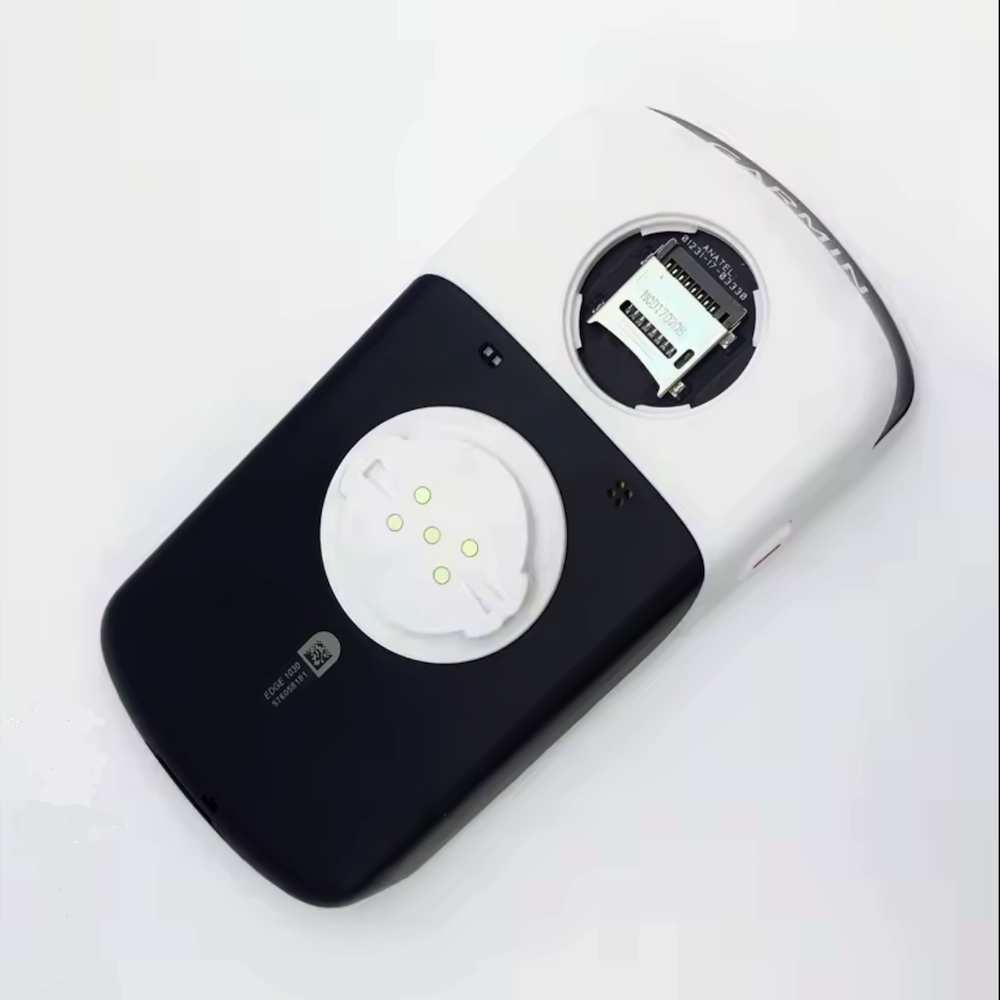 Garmin Edge 1030, Bagside (hus)