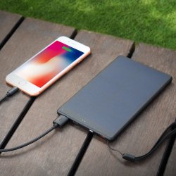 10.000 mAh Urban Solar PowerBank, Sort