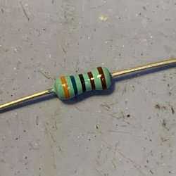 Metal - Film modstand 3,6K Ohm - 0,6W - 1% (5 stk.)