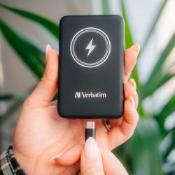 Power bank 5000 mAh, USB-C 20W, Trdls ladning 15W, Sort