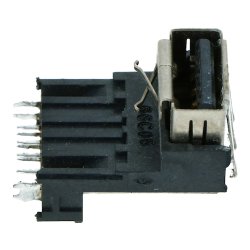 PS4 Slim (2000), USB port