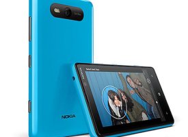 Nokia Lumia 820